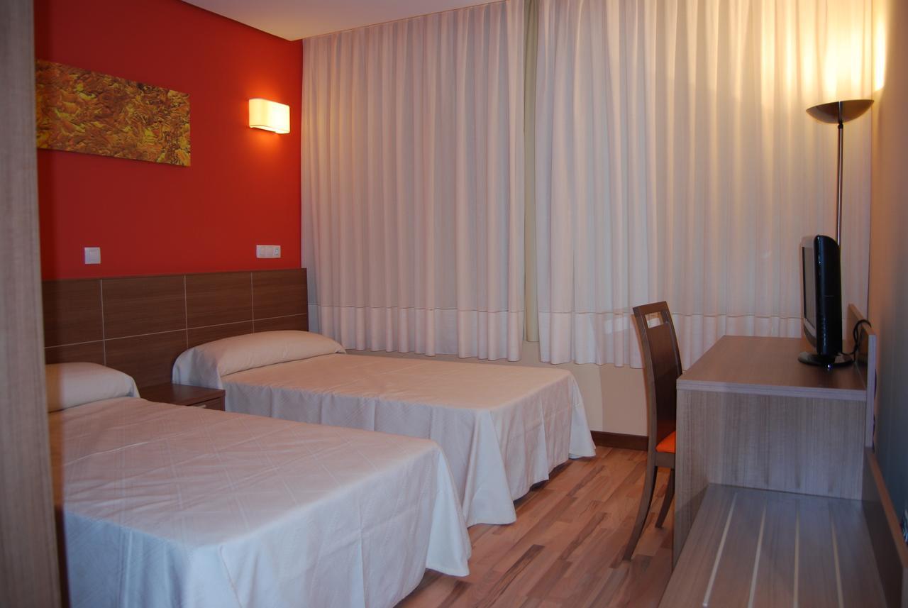 Hotel Area De Servicio Los Chopos Villaherreros Eksteriør billede