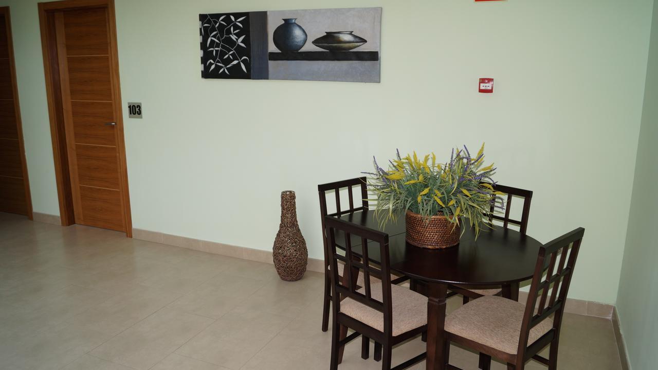Hotel Area De Servicio Los Chopos Villaherreros Eksteriør billede