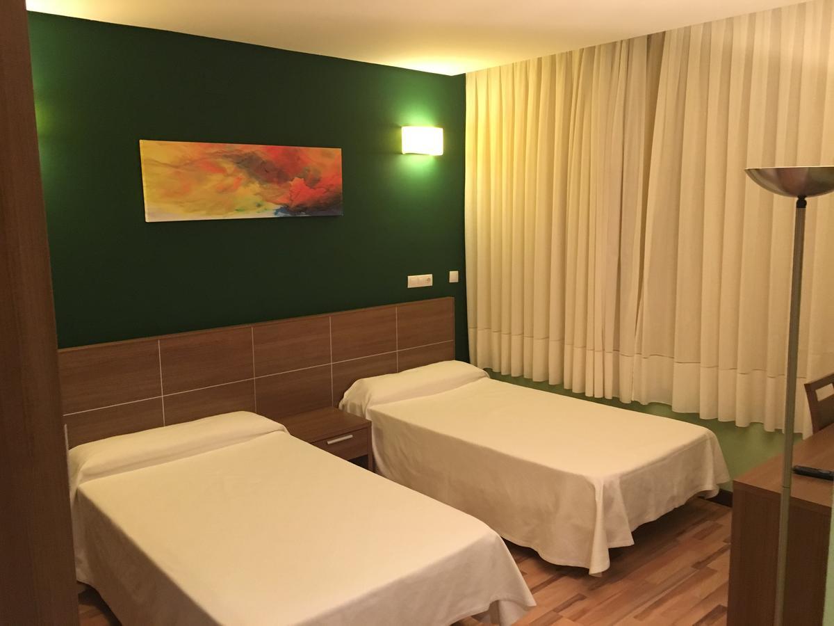 Hotel Area De Servicio Los Chopos Villaherreros Eksteriør billede
